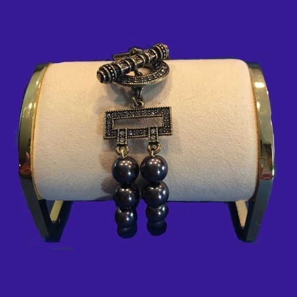 HEIDI DAUS Double Strand Faux Pearl Bracelet w/Crystal Toggle Closure, NWOT